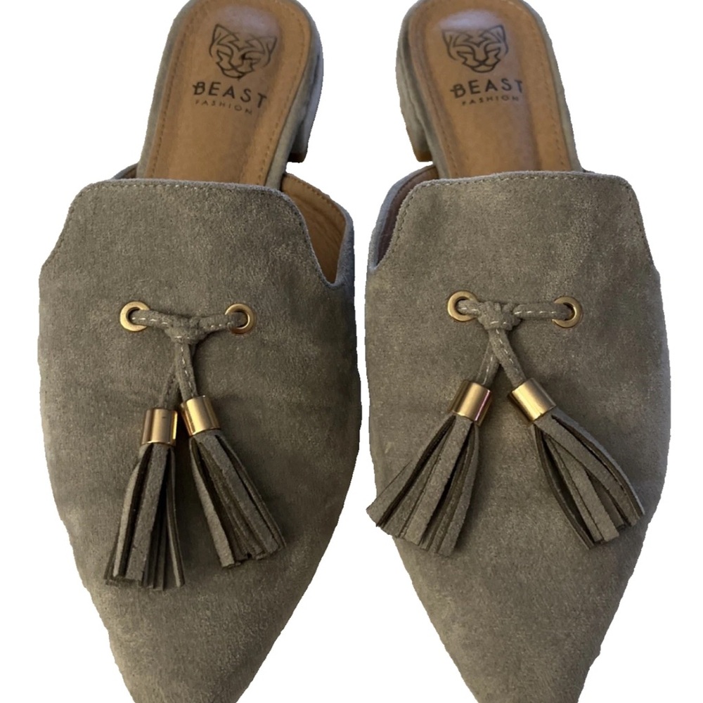 BEAST FASHION Women's Gray Suede Mules with Tassels